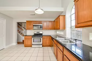 1206 Green Knoll Dr, Sugar Land, TX 77479 - Photo 30