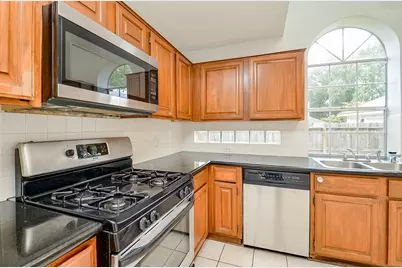 1206 Green Knoll Drive, Sugar Land, TX 77479 - Photo 32