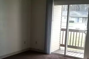 300 Sand Hill Manor Dr, Other, MI 48629 - Photo 4