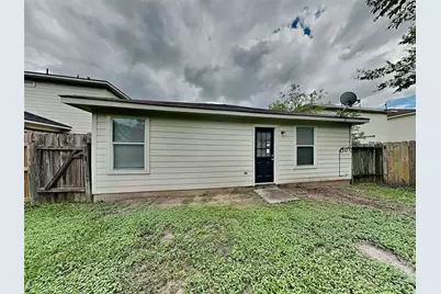 11010 Heather Bluff Lane, Houston, TX 77075 - Photo 16