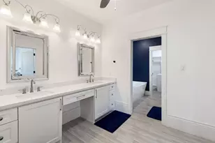 124 N 2nd St, La Porte, TX 77571 - Photo 24