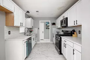 111 Ambershadow Dr, Houston, TX 77015 - Photo 8