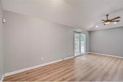 111 Ambershadow Drive, Houston, TX 77015 - Photo 14