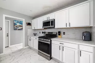 111 Ambershadow Dr, Houston, TX 77015 - Photo 10