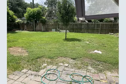 8915 Reamer Street, Houston, TX 77074 - Photo 10