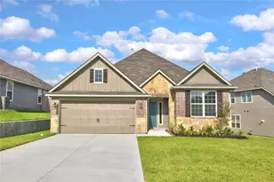 1453 Lk Rdg Dr, Brenham, TX 77833 - Photo 2