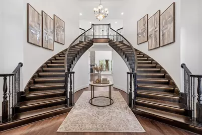 10 Coronet Ridge Court, The Woodlands, TX 77375 - Photo 4