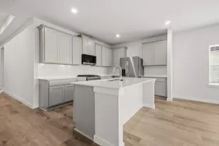 8202 Coral Dr, Texas City, TX 77591 - Photo 12