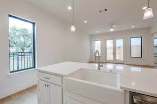 3511 Harvest Dance Dr, Houston, TX 77008 - Photo 14