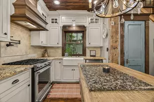 1881 NE Clayton St, Dayton, TX 77535 - Photo 12