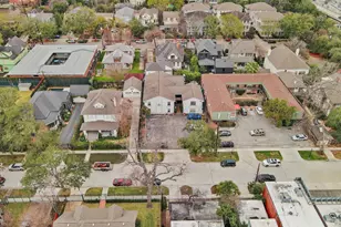 421 Emerson St, Houston, TX 77006 - Photo 22