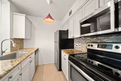 421 Emerson Street #5, Houston, TX 77006 - Photo 1