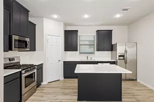 13126 Dancing Reed Dr, Texas City, TX 77568 - Photo 10