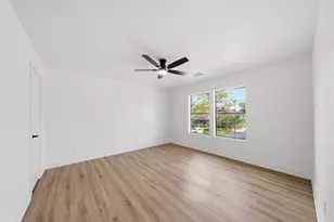2304 Eagles Way, Pearland, TX 77581 - Photo 32