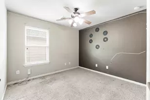 12831 Regal Oaks Bend Ln, Houston, TX 77047 - Photo 10