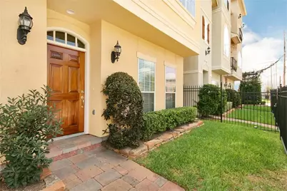 1717 Spring Street, Houston, TX 77007 - Photo 2