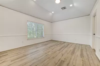 13607 Starlight Harbour Court, Houston, TX 77077 - Photo 32