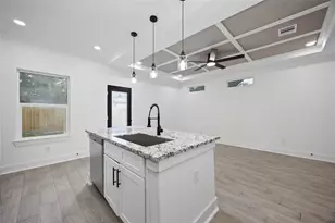6734 Paris St, Houston, TX 77021 - Photo 8