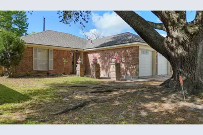 2205 Buchanan Drive, Baytown, TX 77520 - Photo 4