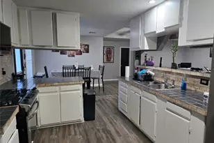 14548 Gainesville St, Houston, TX 77015 - Photo 12