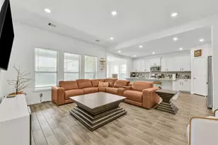 506 Campbell Dr, League City, TX 77573 - Photo 2