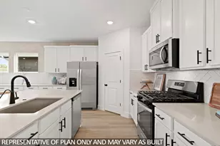 141 Wildflower Ln, Dayton, TX 77535 - Photo 4