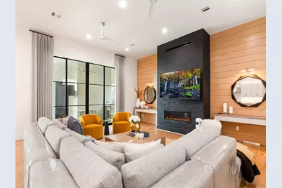 4024 Chatham Lane, Houston, TX 77027 - Photo 12