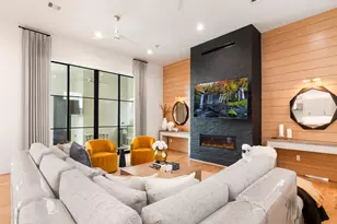 4024 Chatham Ln, Houston, TX 77027 - Photo 12