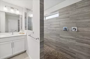 4026 Delta Rose St, Houston, TX 77018 - Photo 18