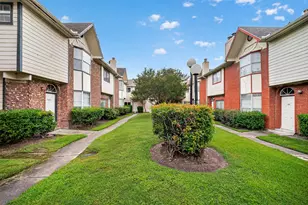 8310 Wild Rose St, Houston, TX 77083 - Photo 34