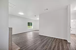 8310 Wild Rose St, Houston, TX 77083 - Photo 28