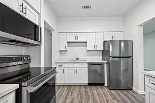 8310 Wild Rose St, Houston, TX 77083 - Photo 20