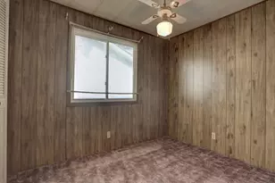 2746 Shady Creek Ln, Freeport, TX 77541 - Photo 12