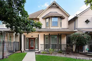 737 W 20th St, Houston, TX 77008 - Photo 2