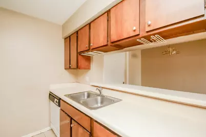 8519 Hearth Boulevard #26, Houston, TX 77054 - Photo 10