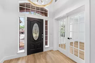 138 W Stockbridge Landing Cir, The Woodlands, TX 77382 - Photo 4