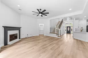 138 W Stockbridge Landing Cir, The Woodlands, TX 77382 - Photo 6