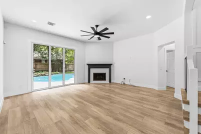 138 W Stockbridge Landing Circle, Spring, TX 77382 - Photo 6