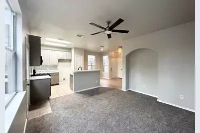 38 Blue Creek Place, The Woodlands, TX 77382 - Photo 6
