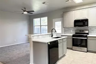 38 Blue Creek Pl, The Woodlands, TX 77382 - Photo 8