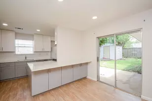 6002 Verdome Ln, Houston, TX 77092 - Photo 14