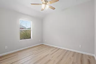 25910 N Lakefair Dr, Richmond, TX 77406 - Photo 10