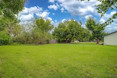 612 Harvey Street, Clute, TX 77531 - Photo 32