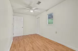 612 Harvey St, Clute, TX 77531 - Photo 26