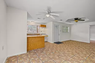 612 Harvey St, Clute, TX 77531 - Photo 16