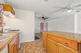 612 Harvey St, Clute, TX 77531 - Photo 12