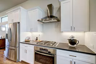 5711 Larkin St, Houston, TX 77007 - Photo 10