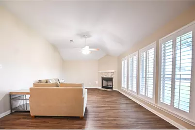 203 Colony Creek Drive, Dickinson, TX 77539 - Photo 2