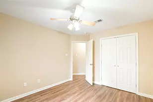 203 Colony Creek Dr, Dickinson, TX 77539 - Photo 18