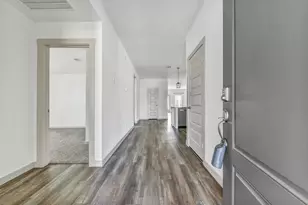 1004 Great Barracuda Ln, Alvin, TX 77511 - Photo 4